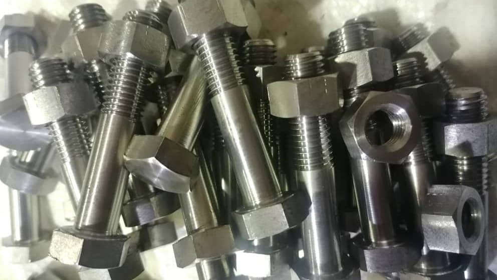 کاربرد انواع پیچ و مهره در صنعت